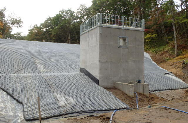 太陽光発電・エネルギー施設（発電所・火薬庫等）⑩